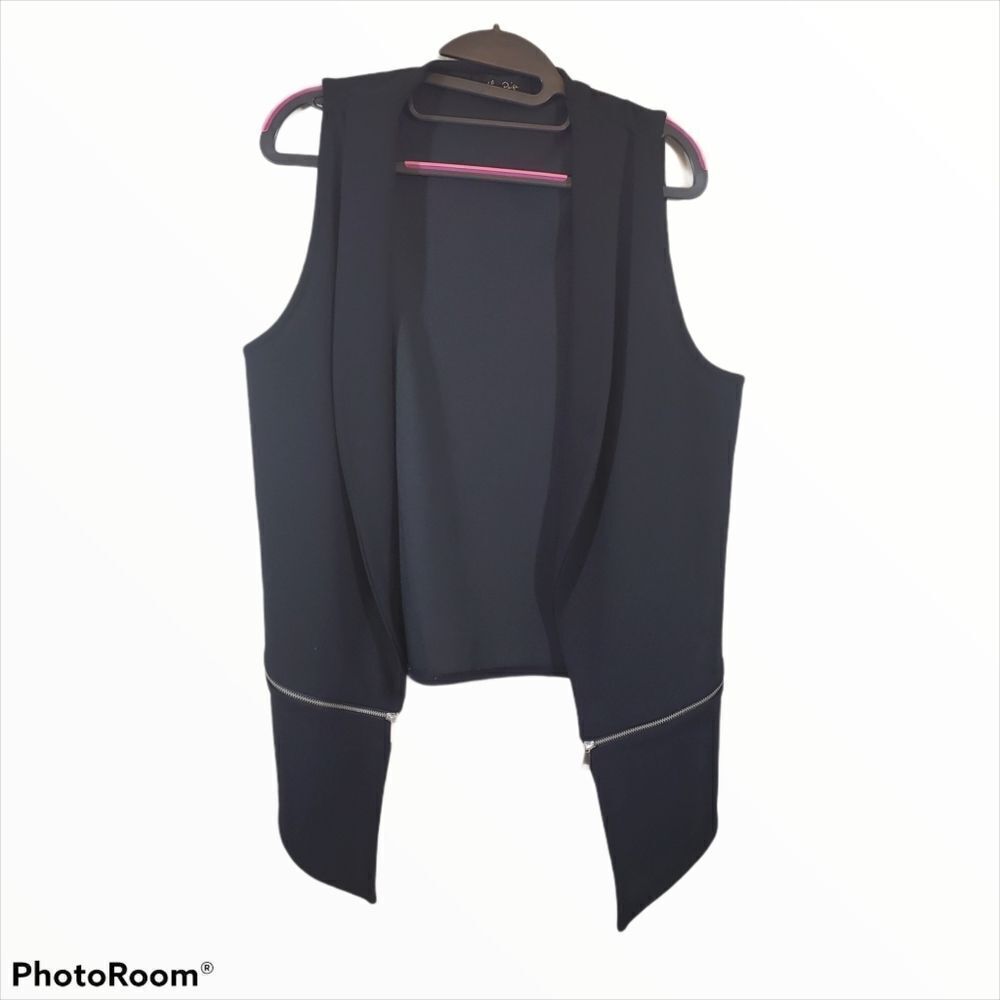 Melissa Paige Handkerchief Hem Edgy Punk Classic Open Front Zipper Accent Vest